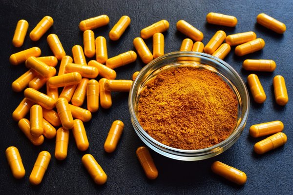 Quelles marques de mode proposent des collections capsule responsables pour femmes ?