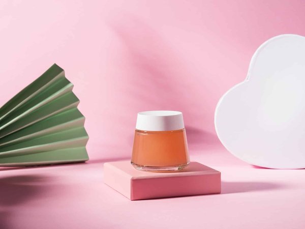 Comment faire un gommage maison pour les pieds avec du sucre et de l'huile de menthe poivrée ?